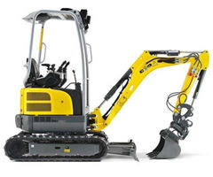 沃爾沃小挖機(jī)保養(yǎng)圖片，小挖機(jī)多長(zhǎng)時(shí)間保養(yǎng)