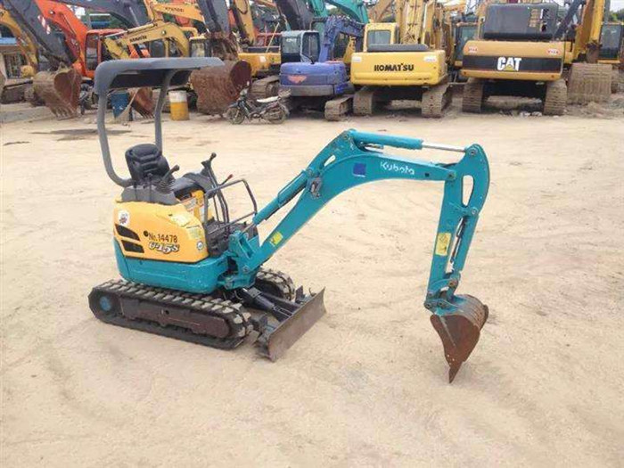 小挖機的保養(yǎng)